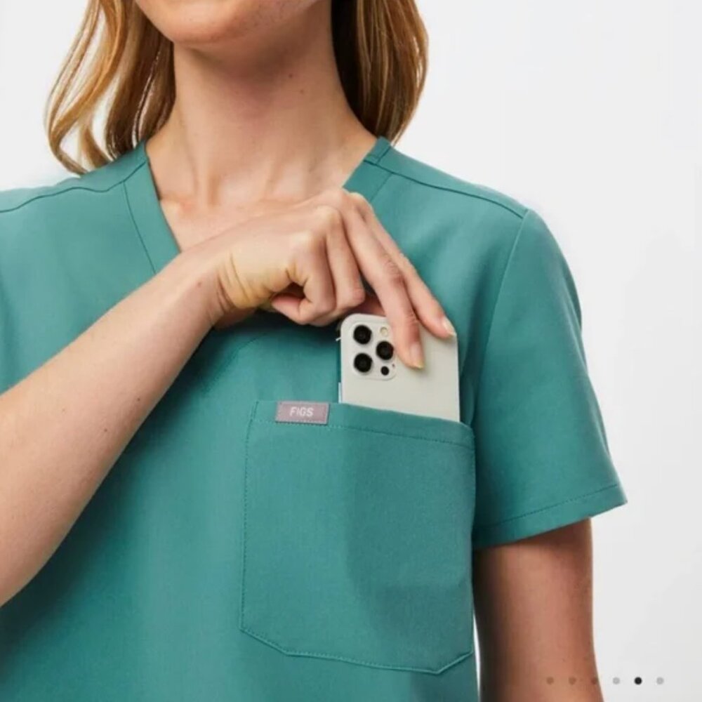FIGS Cactus Catarina - One-Pocket Scrub Top - Picture 2 of 5